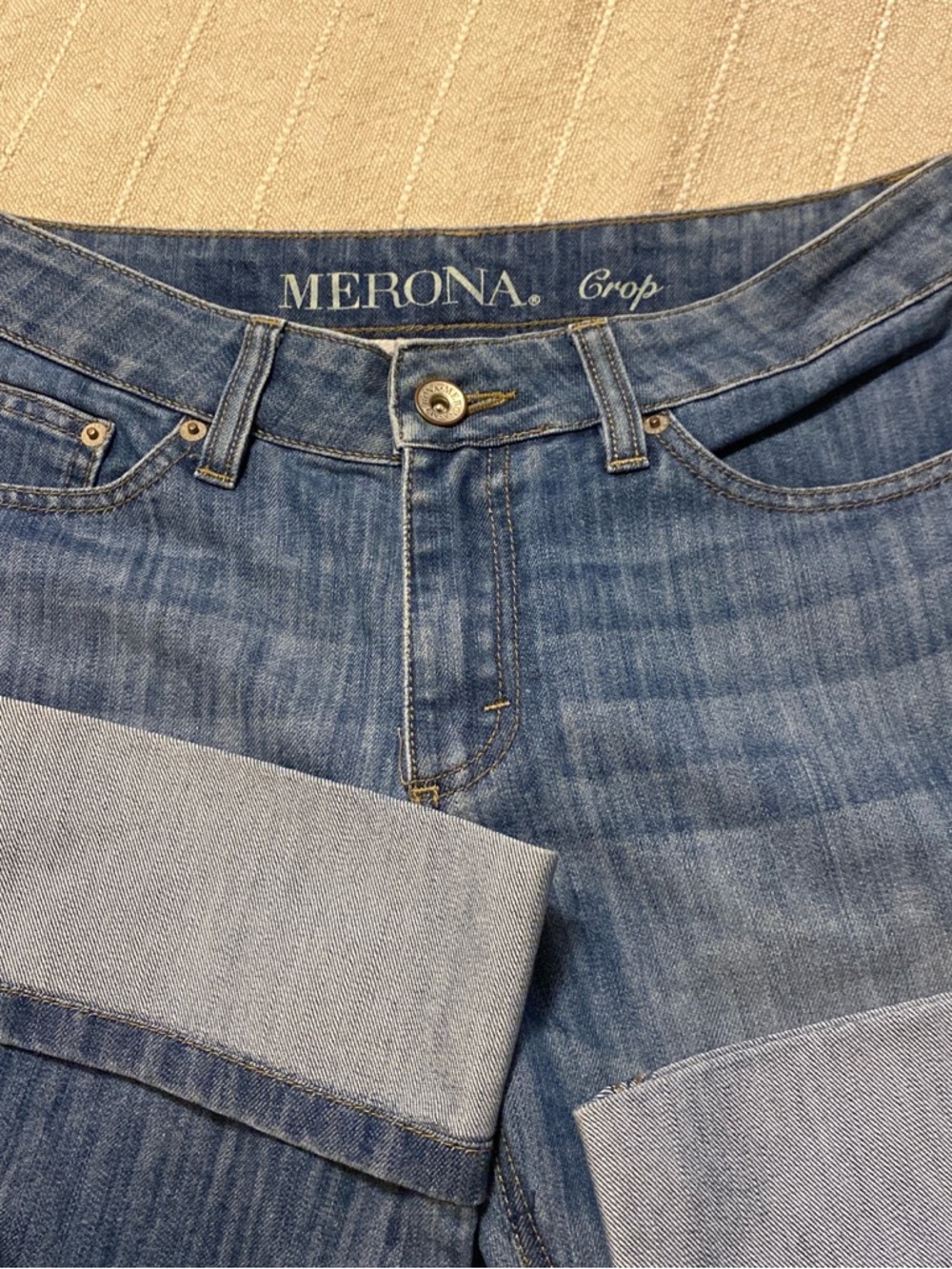 Merona Light Blue Cropped Straight-Leg Jeans 8R